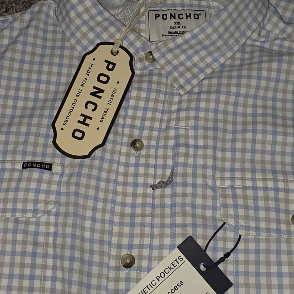 Poncho Men's Blue and White Checkered Casual Shirt